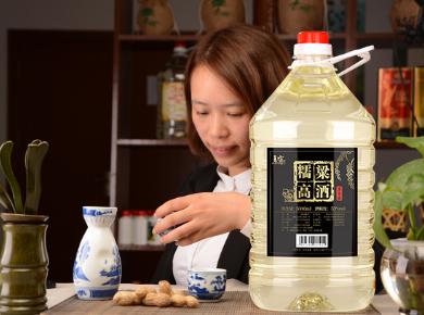 茅台镇和茅台酒的区别,任意门酒业的酒怎么样 茅台镇和茅台酒的区别,任意门酒业的酒怎么样