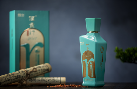 好的酱香酒不会被模仿,新酒流入市场前都会用老酒进行勾调 好的酱香酒不会被模仿,新酒流入市场前都会用老酒进行勾调