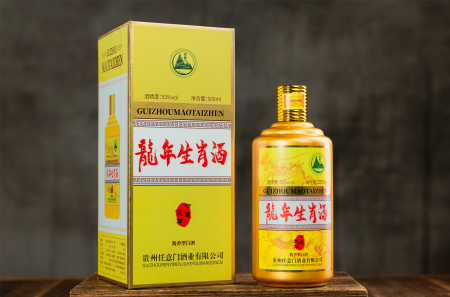 新酿的酱香型白酒需要贮藏三年以上，贮藏对酱香酒大有好处